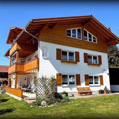 23 Neu Erbaute Ferienwohnung Mit Schloss- Und Panoramablick Хальблех Экстерьер фото
