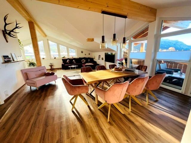23 Neu Erbaute Ferienwohnung Mit Schloss- Und Panoramablick Хальблех Экстерьер фото