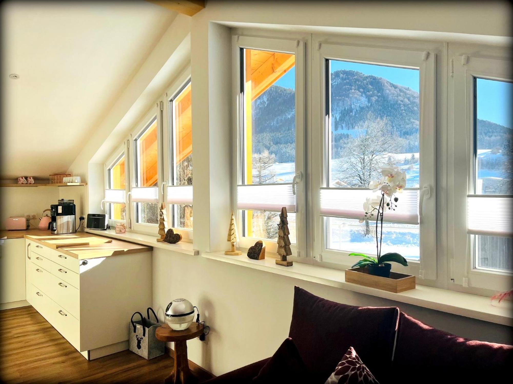 23 Neu Erbaute Ferienwohnung Mit Schloss- Und Panoramablick Хальблех Экстерьер фото