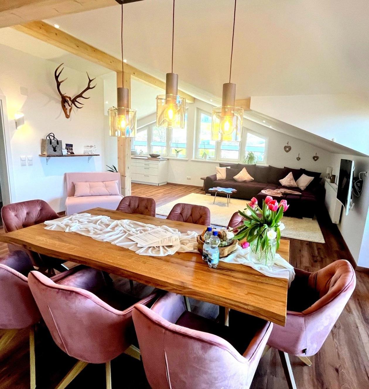 23 Neu Erbaute Ferienwohnung Mit Schloss- Und Panoramablick Хальблех Экстерьер фото
